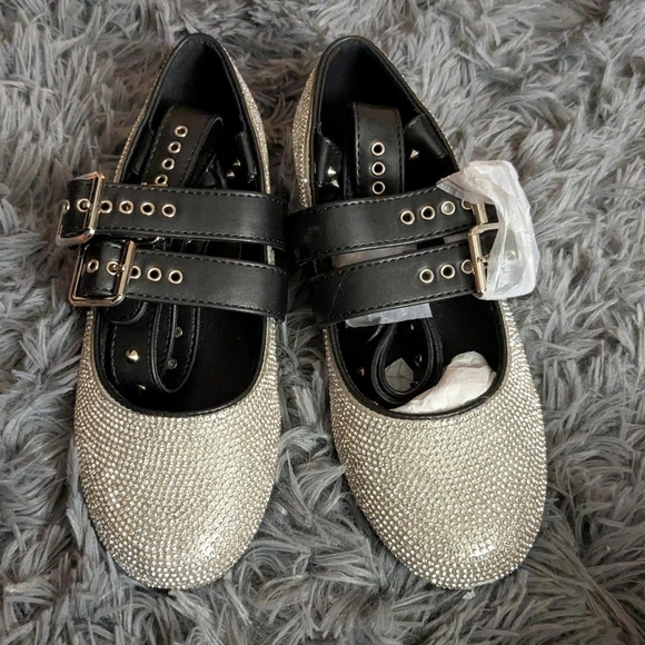 Sparkly Silver Flats with Black Straps - Picture 1 of 4